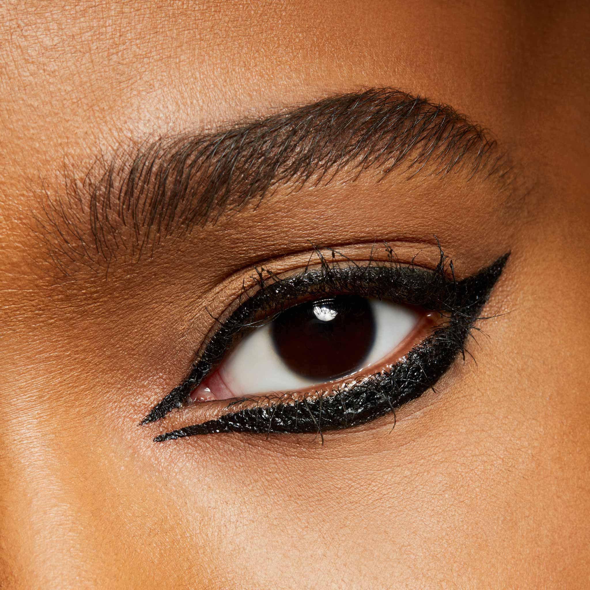 LIQUIDLAST 24-HOUR WATERPROOF LINER